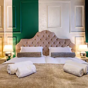 **** Affittacamere Riva Palace - Design Croazia